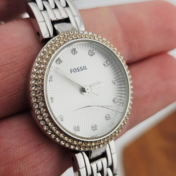 Fossil Women's Crystal Rhinestone Bezel Boyfriend Watch Silver Link Bold ES-3345 - Picture 3 of 7